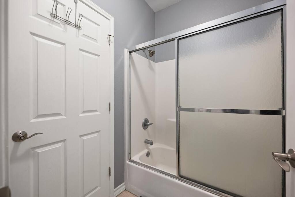 Luxury 3 Bed 2 Bath 2nd Floor By Ferienhaus *