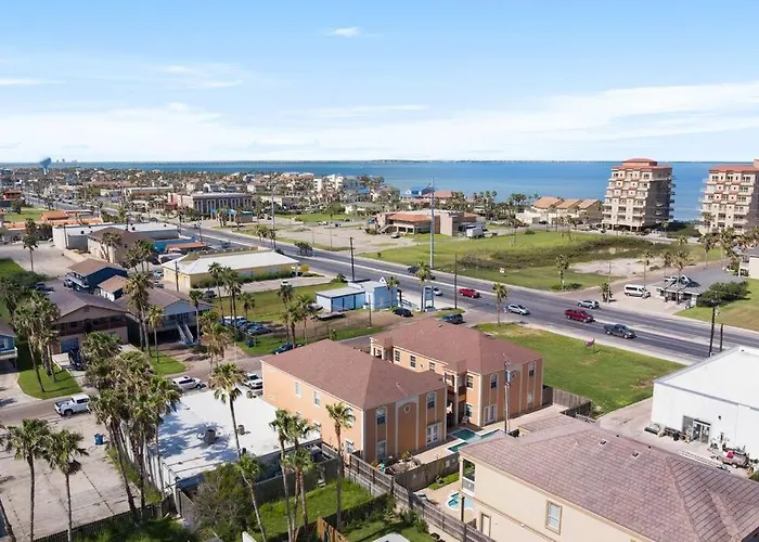 Luxury 3 Bed 2 Bath 1St Floor Condo Near Beach